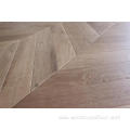 New design Bright color oak chevron parquet